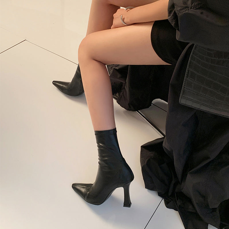 High heel boots